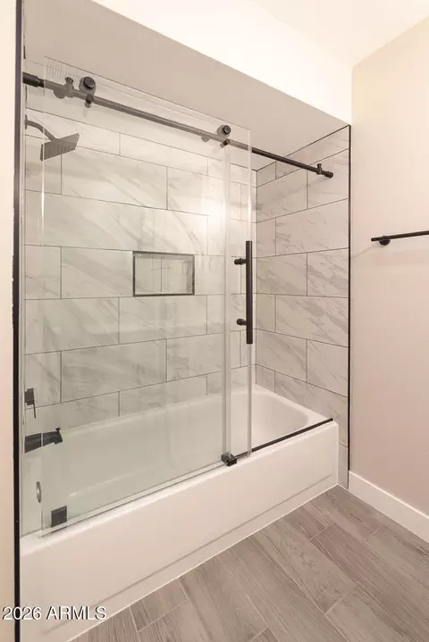 Bath - 5002 E Hazel Dr #2, Phoenix, AZ 85044 photo 3 of 3