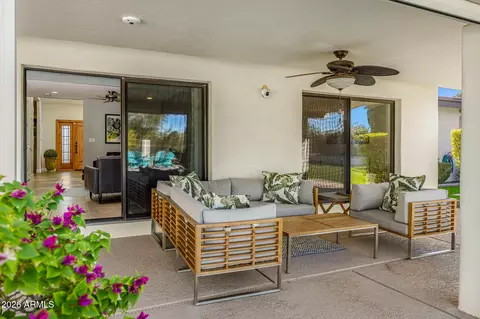 Exterior - 4634 E Mountain View Rd, Phoenix, AZ 85028 photo 2 of 4