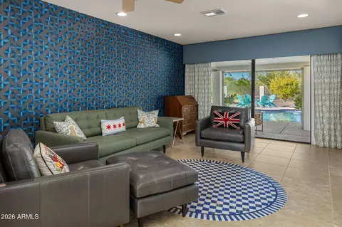 Living - 4634 E Mountain View Rd, Phoenix, AZ 85028 photo 1 of 3