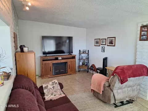 Living - 595 N Fourth St, Globe, AZ 85501 photo 5 of 8