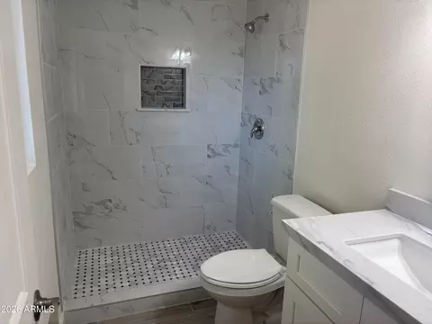 Bath - 3902 W Mclellan Blvd, Phoenix, AZ 85019 photo 3 of 4