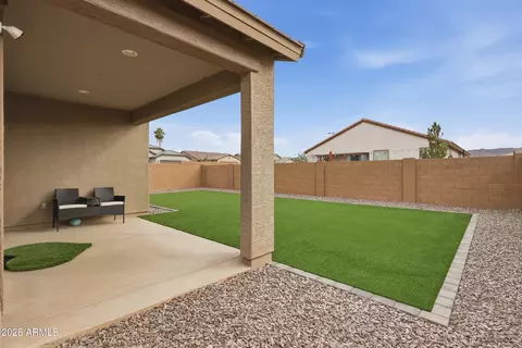 Exterior - 2323 W Grenadine Rd, Phoenix, AZ 85041 photo 4 of 5