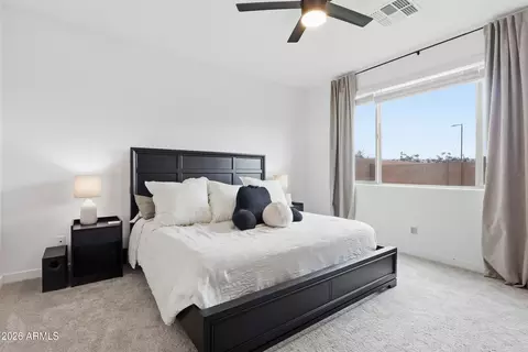 Bedroom - 2323 W Grenadine Rd, Phoenix, AZ 85041 photo 2 of 7