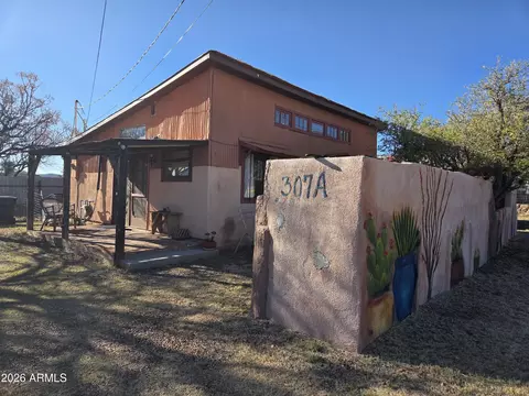 307 N Washington Ave #A, Bisbee, AZ 85603