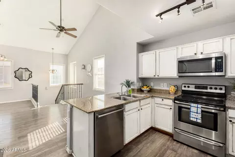 Kitchen - 4330 E Jasper Dr, Gilbert, AZ 85296 photo 2 of 3