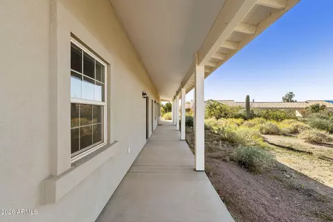 Exterior - 973 N Boyd Rd, Apache Junction, AZ 85119 photo 7 of 9