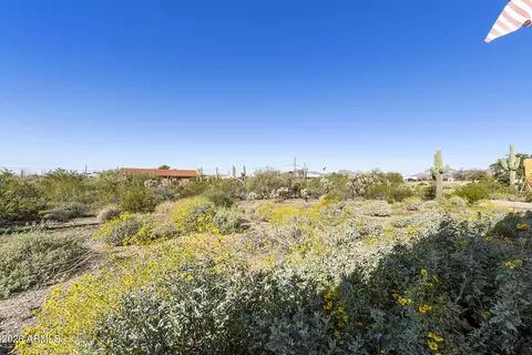 Exterior - 973 N Boyd Rd, Apache Junction, AZ 85119 photo 8 of 9