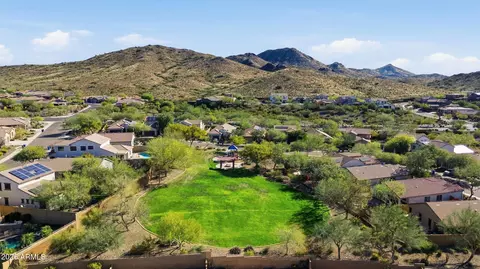 View/Area - 1732 W Gambit Trl, Phoenix, AZ 85085 photo 4 of 9