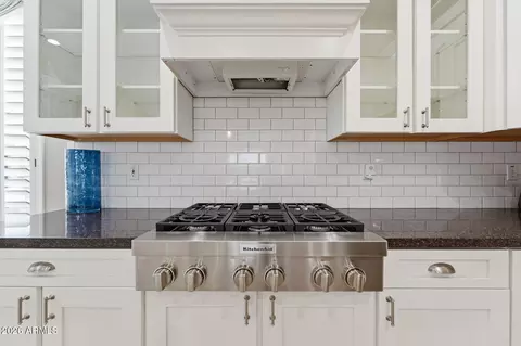 Kitchen - 3102 E Vaughn Ave, Gilbert, AZ 85234 photo 6 of 6
