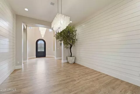 Entry Way - 3102 E Vaughn Ave, Gilbert, AZ 85234 photo 4 of 8
