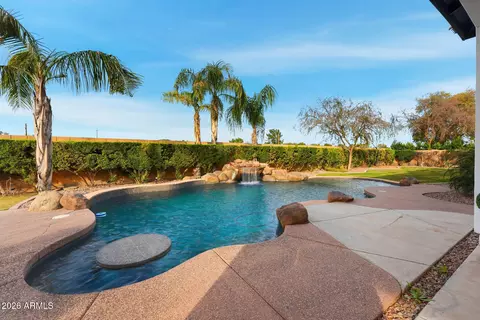Exterior - 3102 E Vaughn Ave, Gilbert, AZ 85234 photo 5 of 10