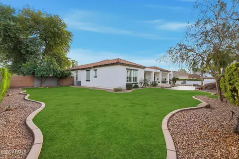 Exterior - 3102 E Vaughn Ave, Gilbert, AZ 85234 photo 7 of 10