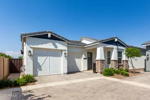 11491 N Luckenbach St, Surprise, AZ 85388