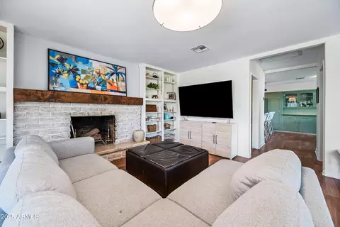 Living - 2007 E Rancho Dr, Phoenix, AZ 85016 photo 6 of 8