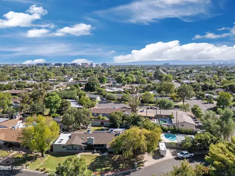 View/Area - 2007 E Rancho Dr, Phoenix, AZ 85016 photo 9 of 10