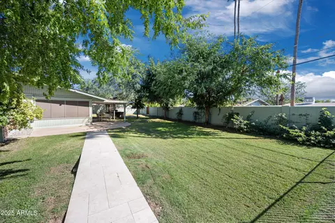 Exterior - 2007 E Rancho Dr, Phoenix, AZ 85016 photo 14 of 21