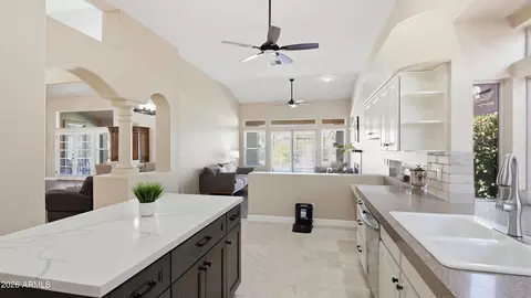 Kitchen - 1632 E Saltsage Dr, Phoenix, AZ 85048 photo 3 of 4