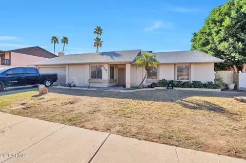 6201 W Riviera Dr, Glendale, AZ 85304