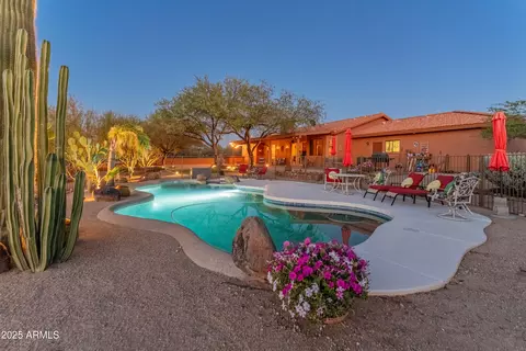 43638 N 22nd St, New River, AZ 85087