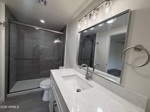 Bath - 3305 E Helena Dr, Phoenix, AZ 85032 photo 2 of 3