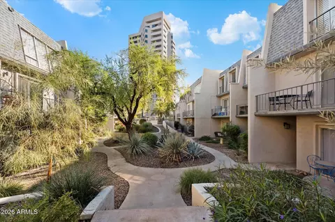 Exterior - 1004 E Osborn Rd #E, Phoenix, AZ 85014 photo 3 of 8