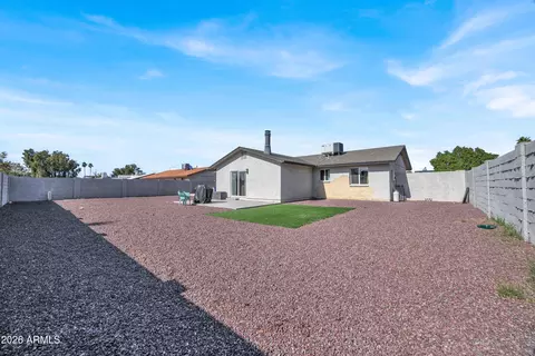 Exterior - 2115 W Morrow Dr, Phoenix, AZ 85027 photo 1 of 2