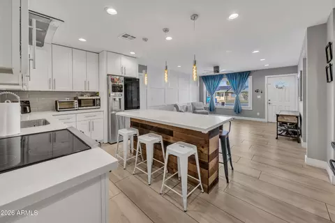 Kitchen - 2115 W Morrow Dr, Phoenix, AZ 85027 photo 4 of 4