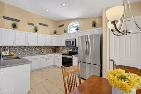 2297 E Cathy Ct, Gilbert, AZ 85296 photo 10