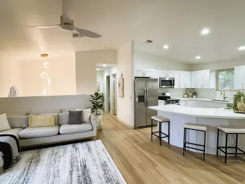 7259 E Glencove St, Mesa, AZ 85207