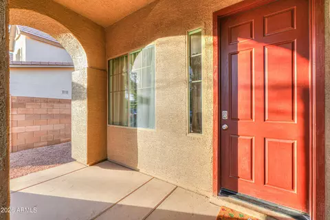 1538 E Nightingale Ln, Gilbert, AZ 85298 photo 4