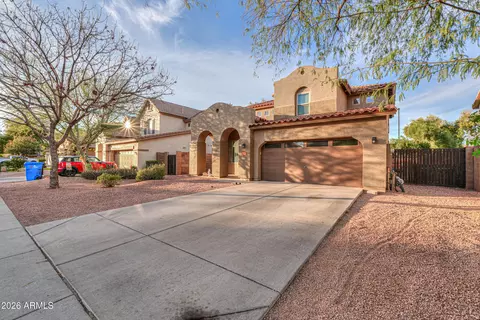 1538 E Nightingale Ln, Gilbert, AZ 85298 photo 2