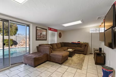Other - 520 E Watson Dr, Tempe, AZ 85283 photo 5 of 8