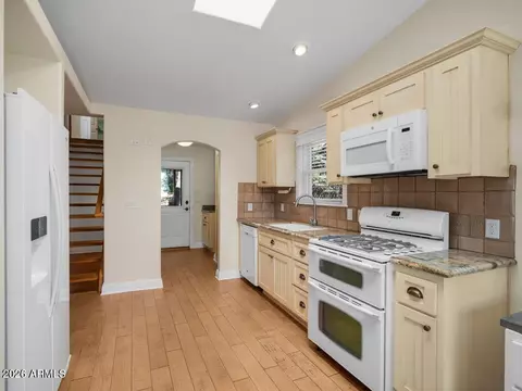402 E Cherry Ave, Flagstaff, AZ 86001 photo 17