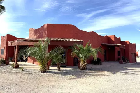 318 S Goldfield Rd, Apache Junction, AZ 85119