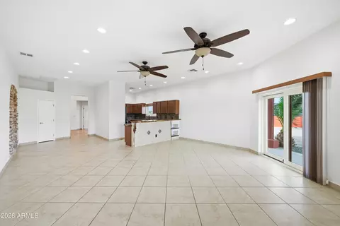 Living - 318 S Goldfield Rd, Apache Junction, AZ 85119 photo 1 of 3