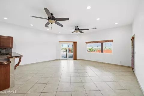 Living - 318 S Goldfield Rd, Apache Junction, AZ 85119 photo 2 of 3
