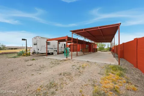 Exterior - 318 S Goldfield Rd, Apache Junction, AZ 85119 photo 10 of 11