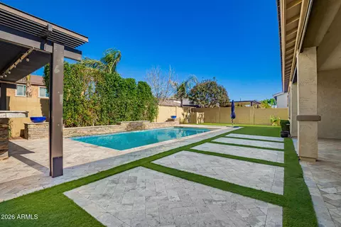 Exterior - 3888 E Chestnut Ln, Gilbert, AZ 85298 photo 3 of 8