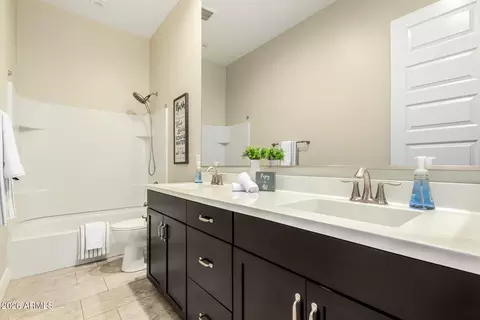 Bath - 3888 E Chestnut Ln, Gilbert, AZ 85298 photo 3 of 3