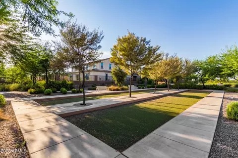 Exterior - 3888 E Chestnut Ln, Gilbert, AZ 85298 photo 8 of 8
