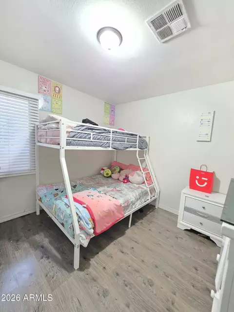 Bedroom - 8109 W Montecito Ave, Phoenix, AZ 85033 photo 3 of 5