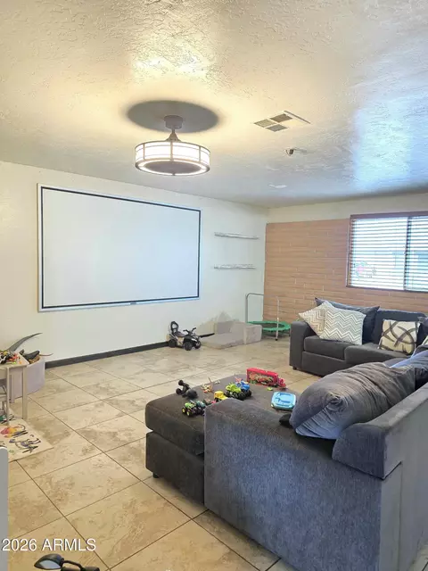 Living - 8109 W Montecito Ave, Phoenix, AZ 85033 photo 1 of 1