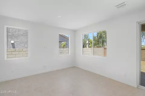 Living - 10722 E Dragoon Cir, Mesa, AZ 85208 photo 2 of 3
