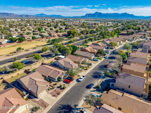 View/Area - 10152 E Knowles Ave, Mesa, AZ 85209 photo 7 of 9