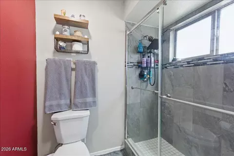 Bath - 4175 E Pecan Rd, Phoenix, AZ 85040 photo 5 of 5
