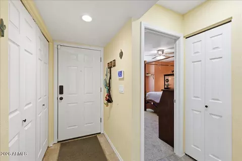 Entry Way - 4175 E Pecan Rd, Phoenix, AZ 85040 photo 2 of 2