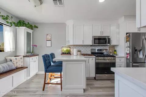 4214 E Palm Lane Ln, Phoenix, AZ 85008