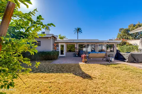 Exterior - 4214 E Palm Lane Ln, Phoenix, AZ 85008 photo 2 of 3