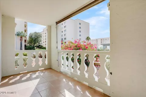 7870 E Camelback Rd #110, Scottsdale, AZ 85251