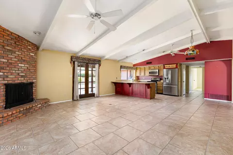 Living - 139 E Monte Cristo Ave, Phoenix, AZ 85022 photo 3 of 7